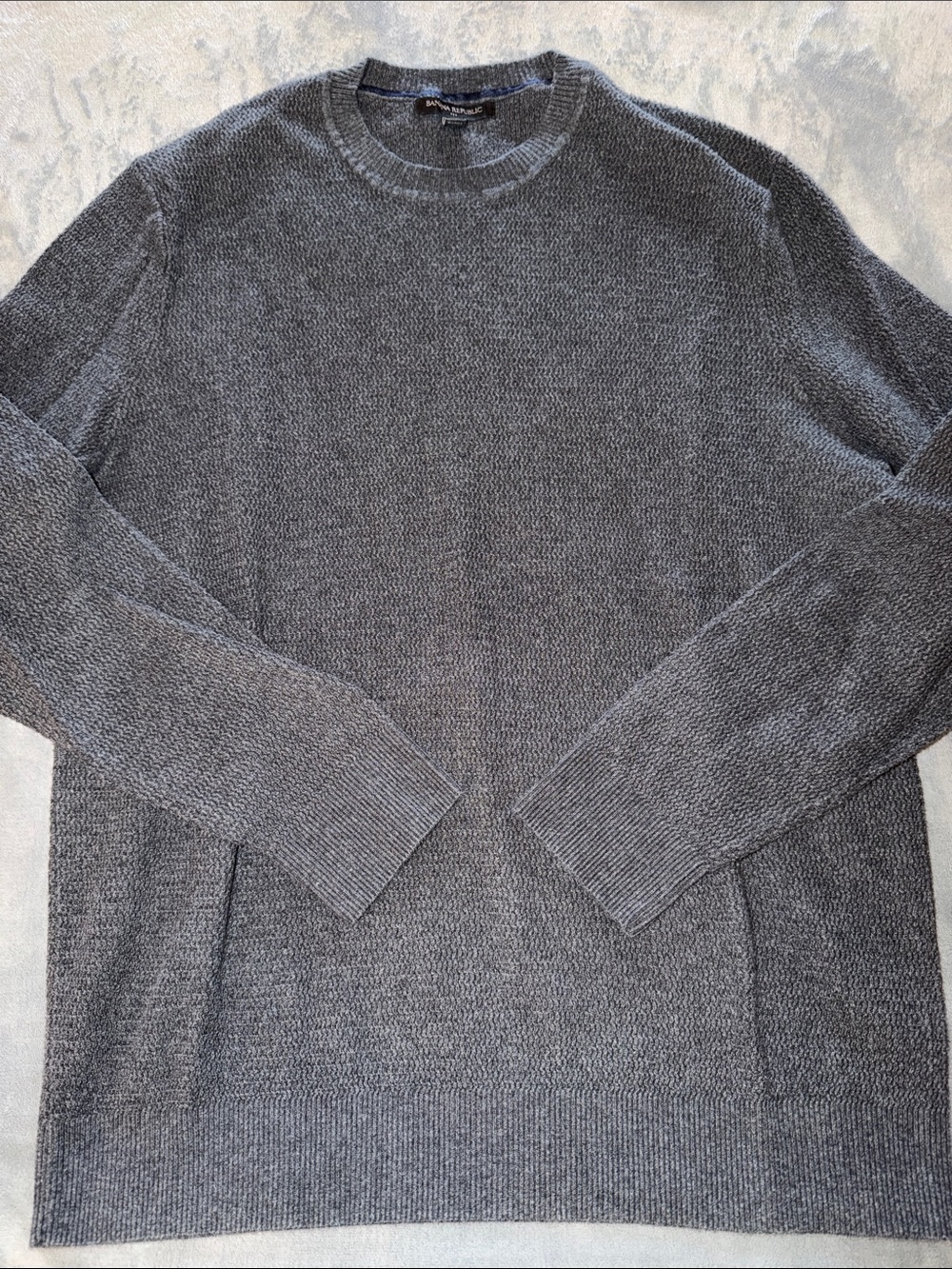 Banana Republic Men's Gray Crewneck Sweater - Textured Knit
